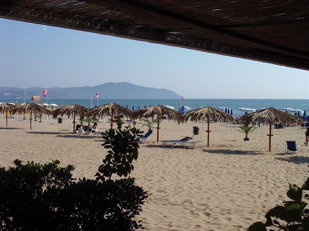 Baia Del Sole Hotell Paestum Exteriör bild